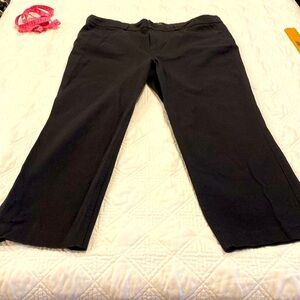 Banana Republic Women's 16 Black Ankle Stretch Capri